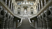 Justitia ist in den letzten Jahren wild umstritten. Vor allem im Zusammenhang mit clamorosen ...