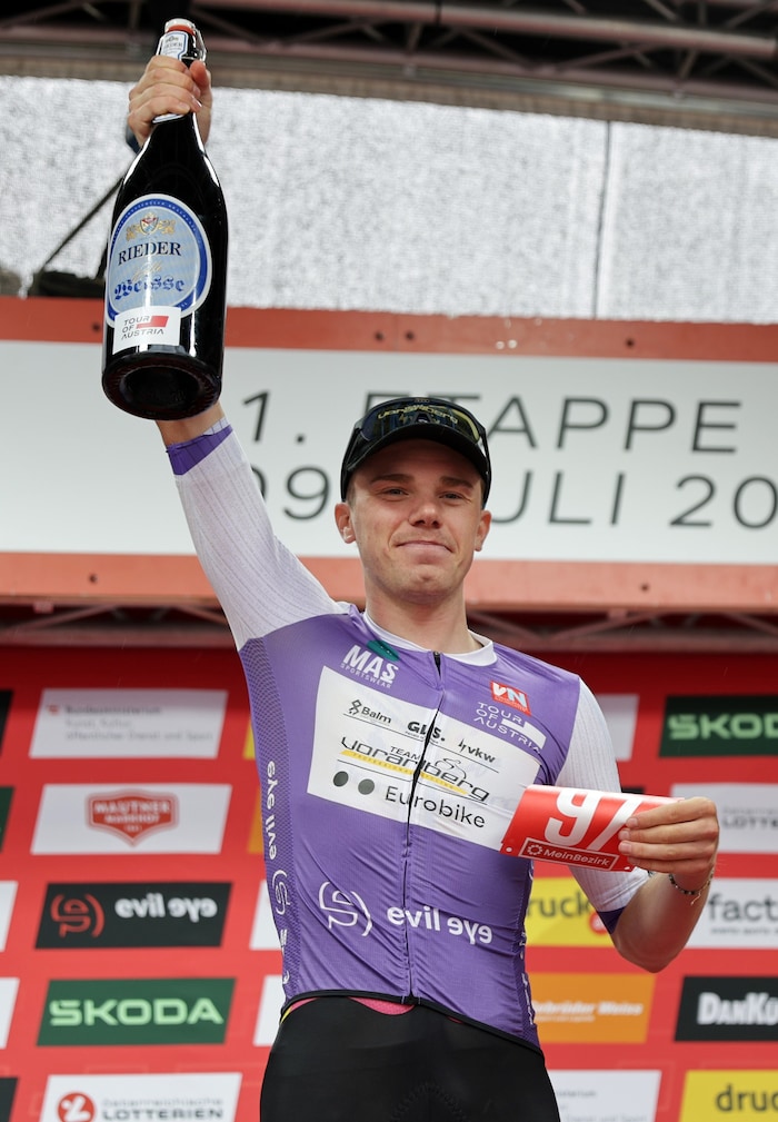 Emanuel Zangerle durfte sich über das Trikot des aktivsten Fahrers freuen.