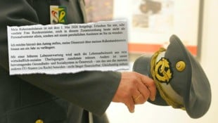 Der Bundesheer-Oberst überbrachte persönlich im Mai den Antrag auf Aufschub seines ...