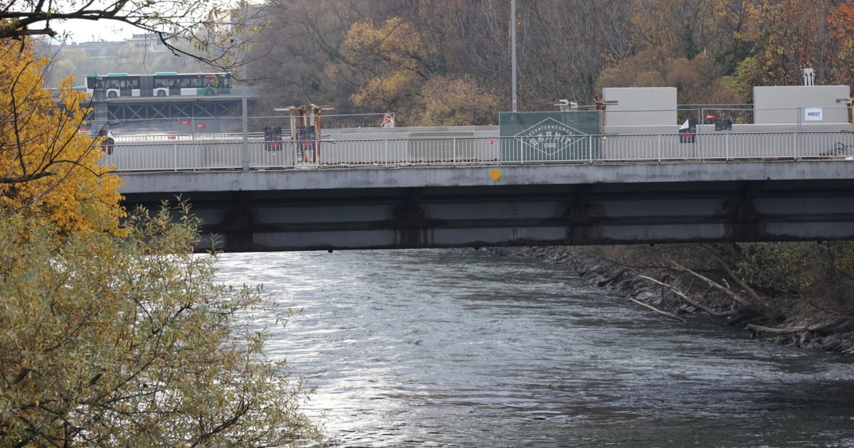 “Tubing” Water Tour – Panic on the Mur: Ms. of the Fire Brigade Saved