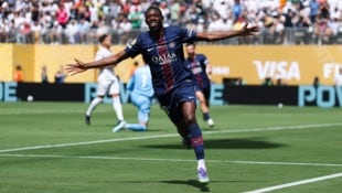 Ousmane Dembele traf zum 2:0.