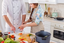 Vegetarische Kochlehrlinge sucht man nicht nur in Oberösterreich vergebens.