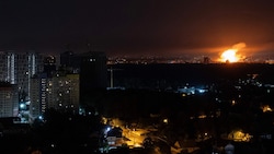 Brände in Kiew nach erneuten massiven Angriffen aus Russland