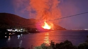 Der Brand breitete sich durch den Wind blitzschnell aus.
