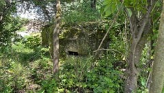 In Kühnsdorf unweit der Leitgeb-Fabrik stehen noch immer alte Bunkeranlagen aus der Kriegszeit.