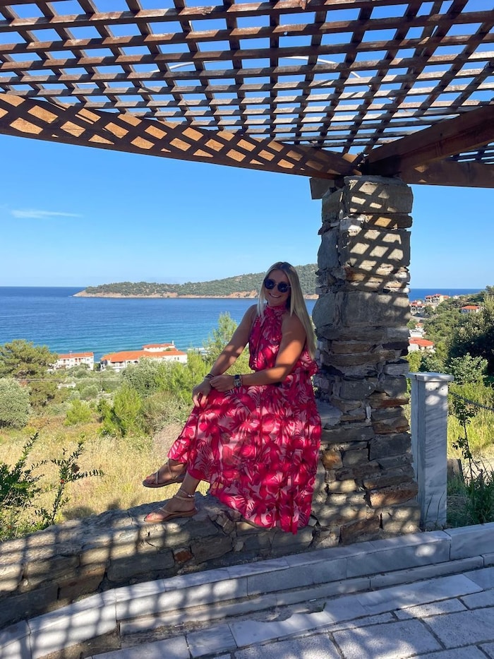 Die Grazerin Korina Toulatzis leitet seit Jahren das beliebte Kinira Beach Hotel auf Thassos.