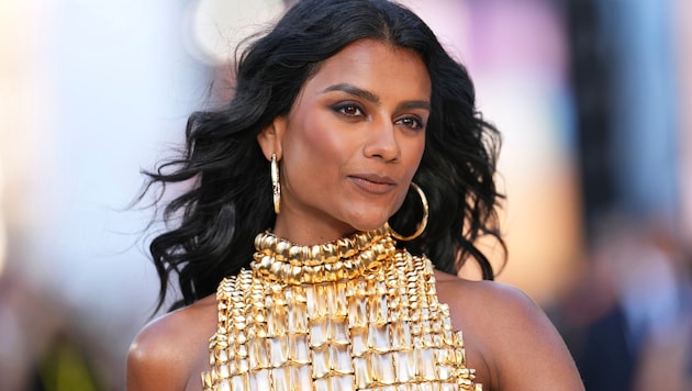 Ist „Bridgerton“-Star Simone Ashley etwa bei „Der Teufel trägt Prada 2“ mit dabei?