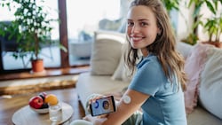 Moderne Systeme bei Diabetes bieten kontinuierliche Glukosemessung und automatisierte ...