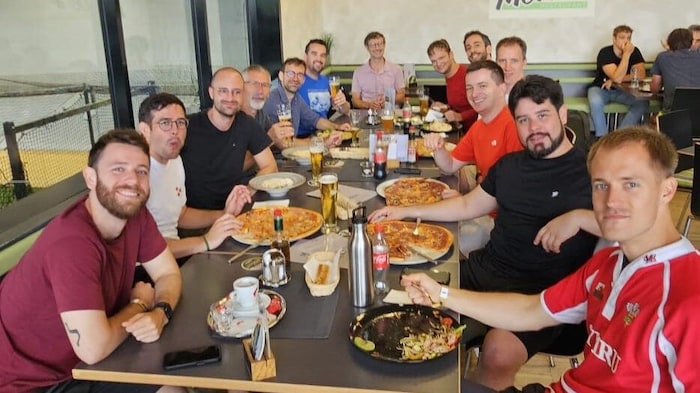 Freundschaft geht nach dem Match natürlich auch durch den Magen