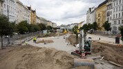 Früher ein Parkplatz, jetzt eine Baustelle: der neue Naschpark, neben dem Naschmarkt in ...