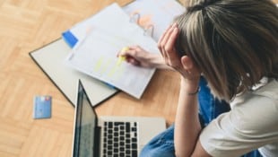 Gerade zu Weihnachten wachsen vielen die Schulden über den Kopf. (Symbolbild)