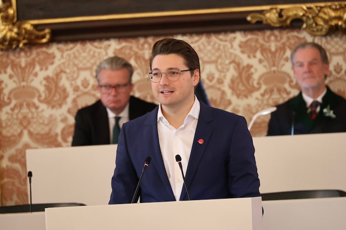Neos-Chef Niko Swatek fordert ein Ende der Landesumlage