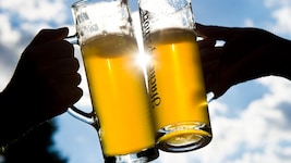 Das Bier zum Feierabend darf immer öfter auch alkoholfrei sein. 