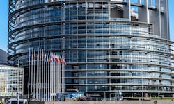 Der Rechtsaußen-Fraktion ID soll 4,3 Millionen Euro EU-Gelder veruntreut haben. (Symbolbild vom ...