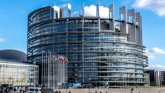 Der Rechtsaußen-Fraktion ID soll 4,3 Millionen Euro EU-Gelder veruntreut haben. (Symbolbild vom ...