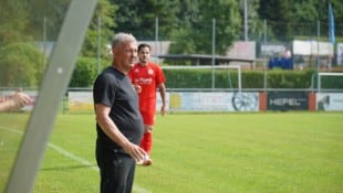 Doppeltest für Coach Markus Mader und seine Austrianer.