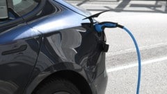 Noch nie waren so viele Elektroautos unterwegs – doch beim Ausbau der Ladeinfrastruktur herrscht ...