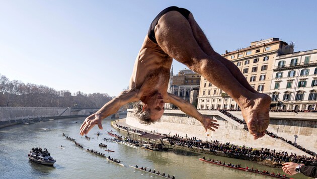 Am Neujahrstag hat der Sprung in den Tiber Tradition – bald soll er noch mehr Badegäste locken