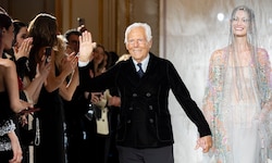 Designer Giorgio Armani musste krankheitsbedingt pausieren, kündigte jetzt aber an, im September ...