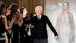 Designer Giorgio Armani musste krankheitsbedingt pausieren, kündigte jetzt aber an, im September ...