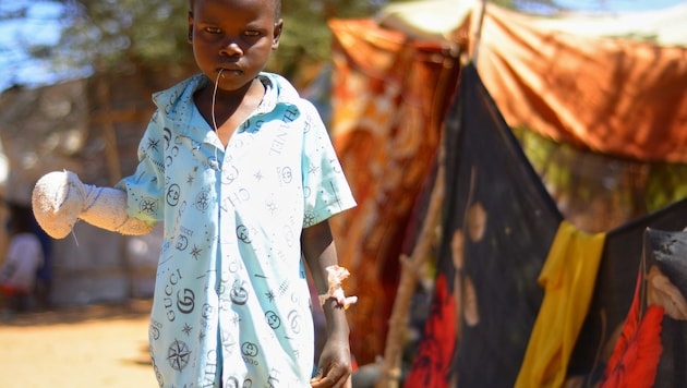 Ein junger Binnenflüchtling im in einem Lager in Al-Fashir