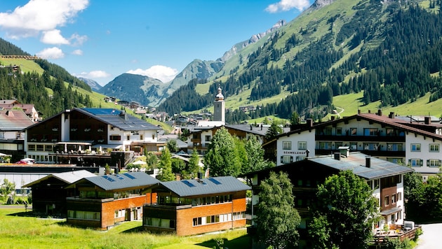 Klotzen statt kleckern: In Lech am Arlberg sitzt nicht nur bei den betuchten Gästen die ...