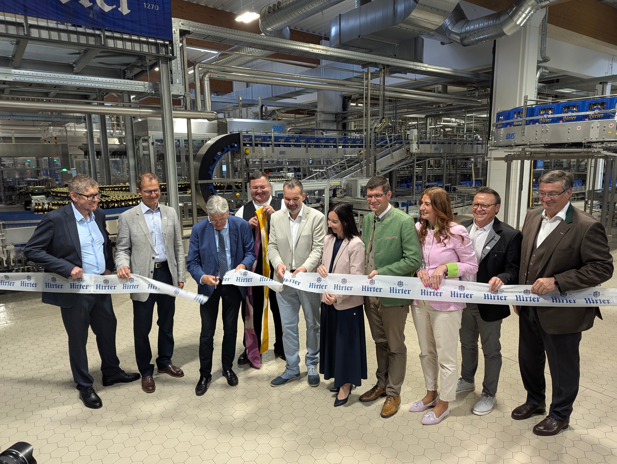 Moderne Abfüllanlage - Neues Hirter-Design: „Kein Bruch mit Tradition ...