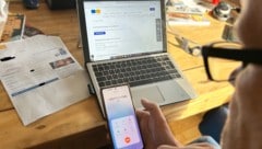 34 Minuten hing Herr S. in der Warteschleife, bevor er genervt kapitulierte. Ähnliche ...