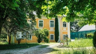 Die Stadt wird sich um einen neuen Pächter umsehen müssen. Die aktuellen Mieter im Bergschlössl ...