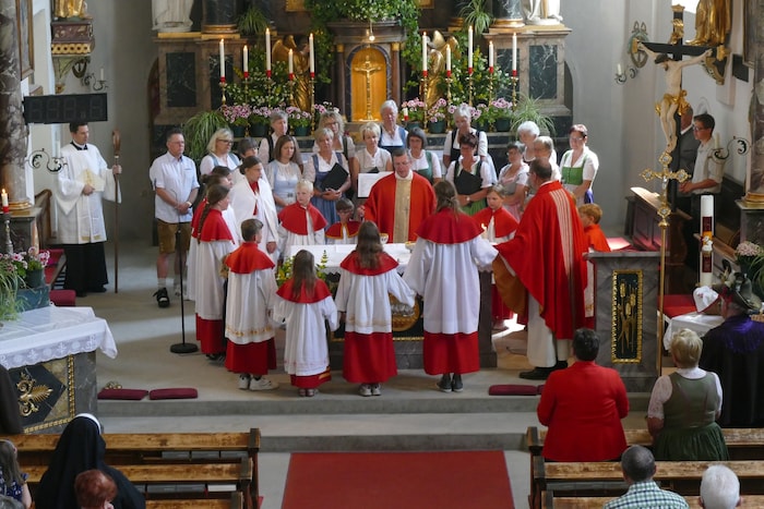 Feierlich wurde der Heilige Virgilius wieder eingeführt