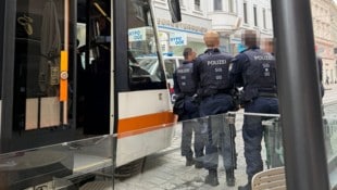 Am Freitagabend ereignete sich ein Polizeieinsatz in einer Linzer Straßenbahn.
