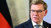 Laut russischen Angaben bat die deutsche Regierung um ein Treffen zwischen Johann Wadephul ...