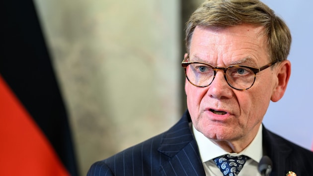 Laut russischen Angaben bat die deutsche Regierung um ein Treffen zwischen Johann Wadephul ...