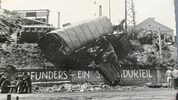 Glück im Unglück: Der Unfall passierte um zwei Uhr in der Nacht, es waren keine Menschen in den ...
