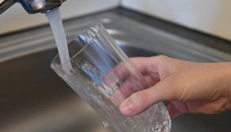 Die Gemeindebürger müssen das Wasser aus der Leitung vorerst bis Montag für mindestens drei ...