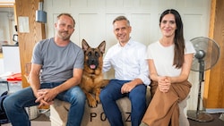 Wirtschaftsminister Wolfgang Hattmannsdorfer (Mitte) mit Maximilian Brückner und Doris Golpashin