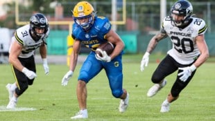 Julian Kapellari (Mitte) ist der Wide Receiver der Giants.