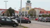 Im Outletcenter kann man in 160 Designer-Shops bis 21 Uhr shoppen – und bald noch länger.
