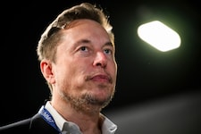 Elon Musk selbst musste sich in der Vergangenheit wegen seiner eigenen Äußerungen rechtfertigen, ...
