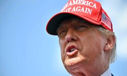 US-Präsident Donald Trump stellt sich vor seine Justizministerin: „Sie macht einen fantastischen ...