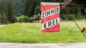 Mit rund 48 Millionen Gästeankünften und 157 Millionen Nächtigungen sei 2025 „ein All-Time-High“ ...