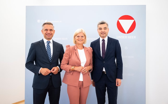 Taskforce Industriekooperation mit Klaudia Tanner, Wolfgang Hattmannsdorfer und Wolfgang ...