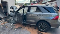 Drei Personen mussten ins Spital gebracht werden.