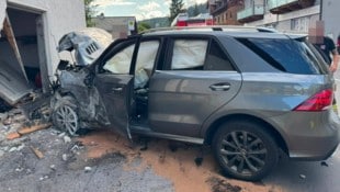 Drei Personen mussten ins Spital gebracht werden.