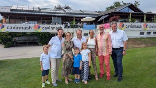 Notar Klaus Pirker, Nina &amp; Ludwig Sadjak, Shirley &amp; Otto Retzer, Wolfgang Puff und ...