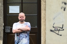 Wolfgang E. (42) muss aus seiner Wohnung ausziehen.