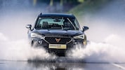 ÖAMTC-Profi Frisch rät, Notmanöver in Fahrtechnikzentren regelmäßig zu üben, um gerüstet zu ...