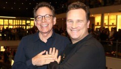 Strahlen um die Wette: Guido Maria Kretschmer und Frank Mutters (l.)