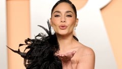 Vanessa Hudgens ließ auf Instagram die Baby-Bombe platzen. Die Schauspielerin erwartet ihr ...