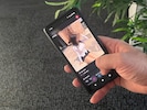 Auf der Dating-App Tinder tummeln sich nicht nur einsame Seelen, sondern auch einige Betrüger.